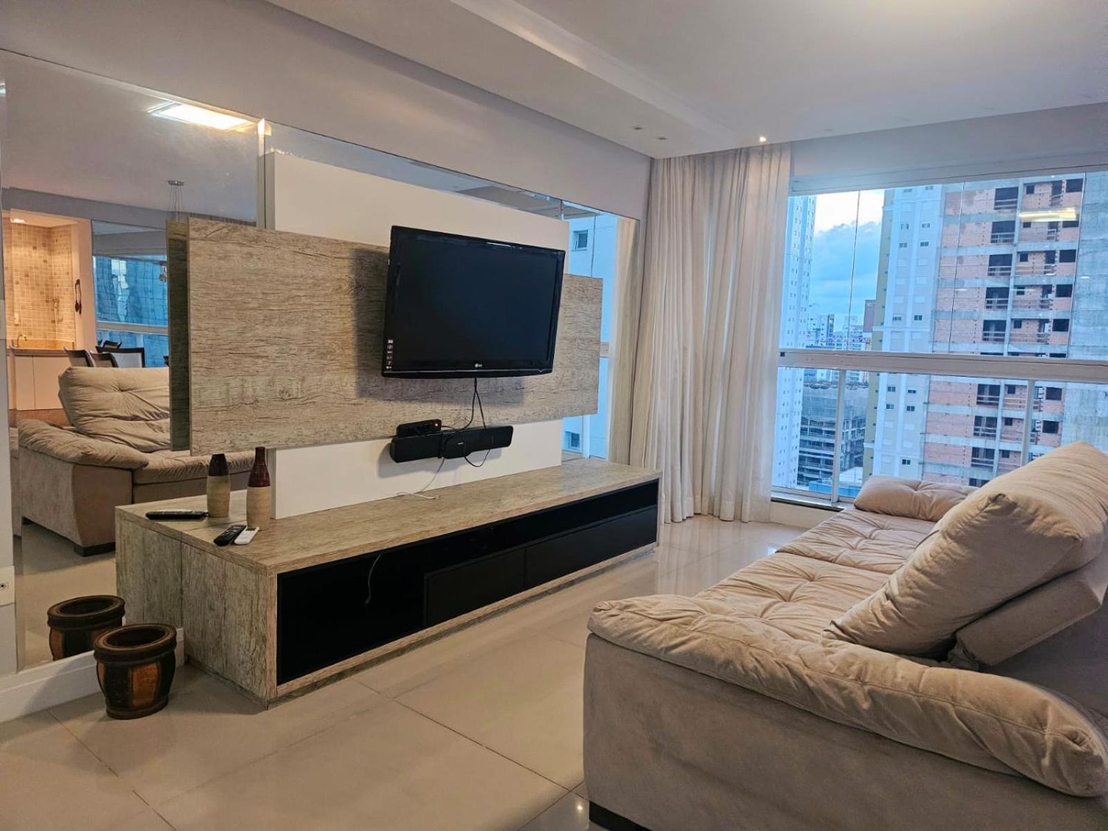 Apartamento Palm Quadra Mar *