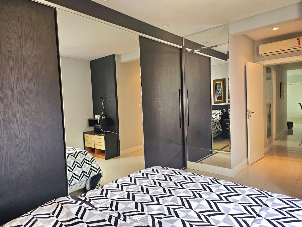 Apartamento Palm Quadra Mar